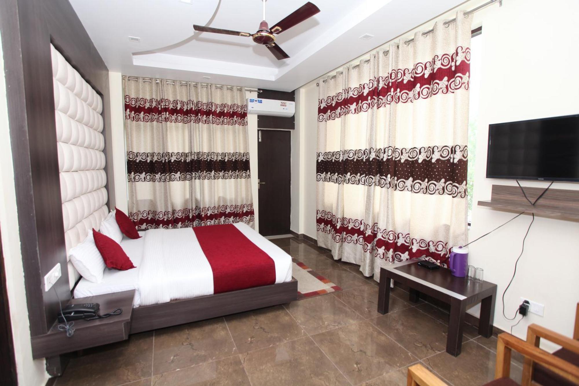 Hotel Trihari Rishikesh Exterior photo